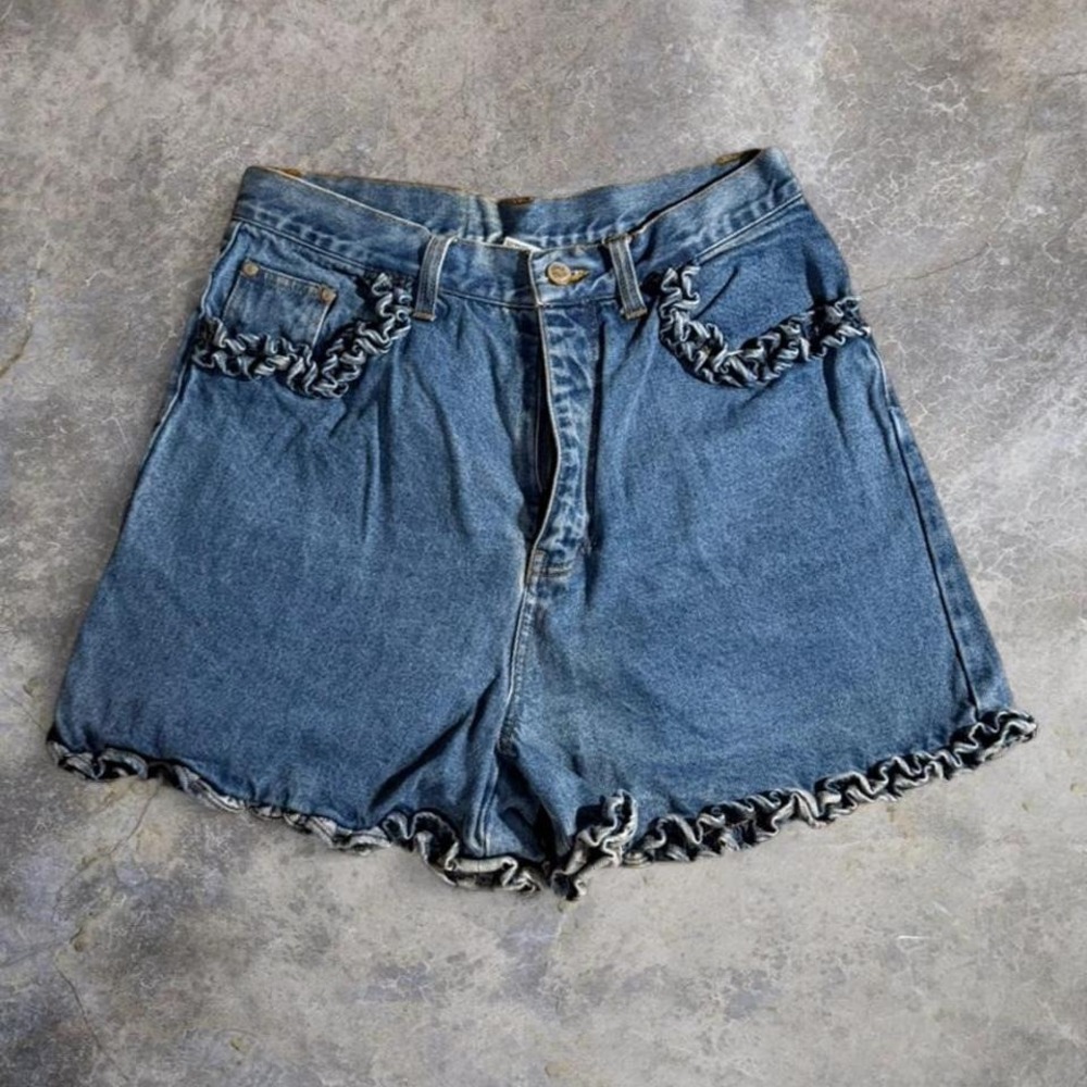 Vintage Gitano blue denim shorts with ruffle hem detailing and high waisted fit